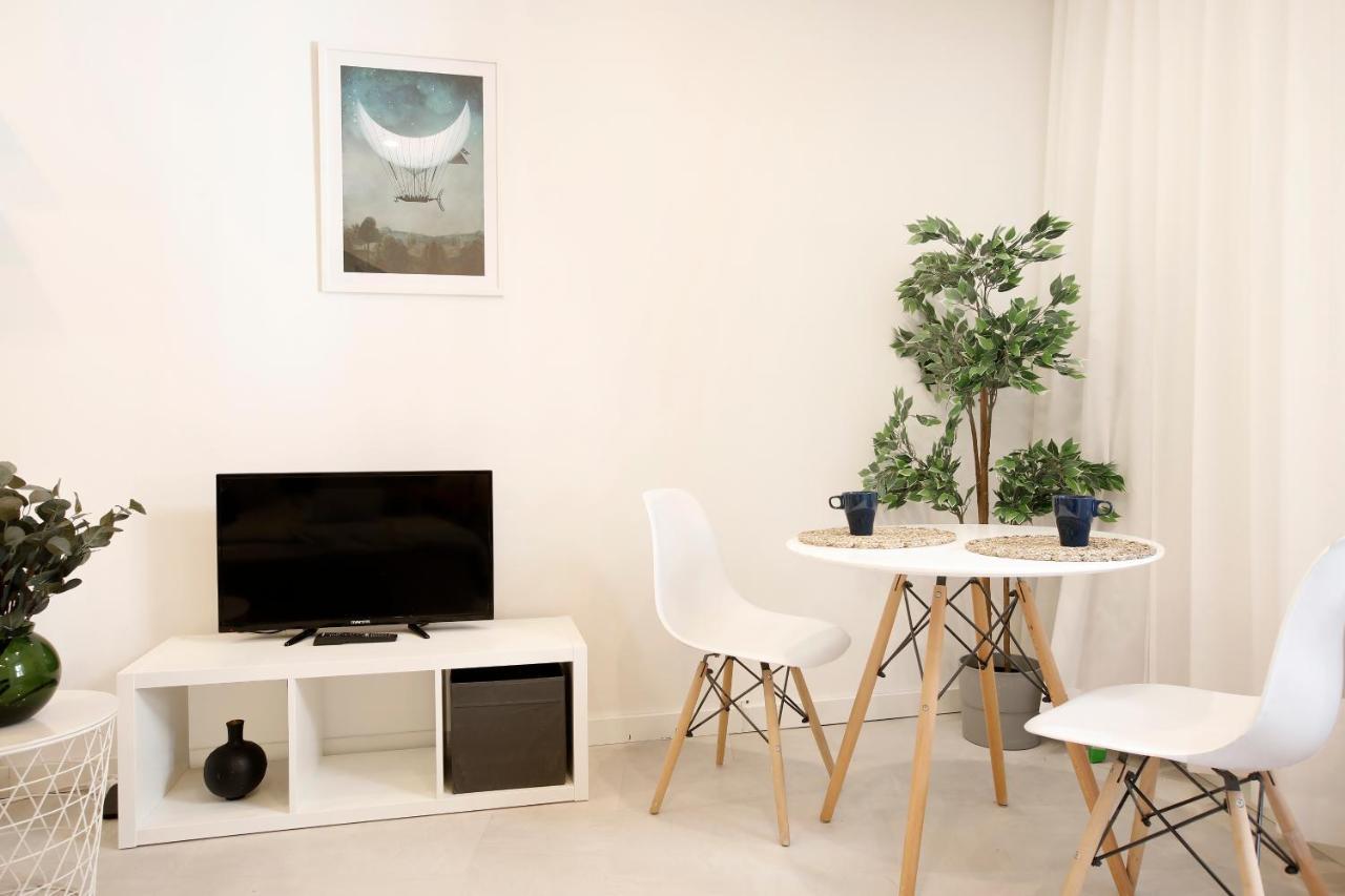 Cozy Studio Perfect For Couples, Cracow Old Town 크라쿠프 외부 사진